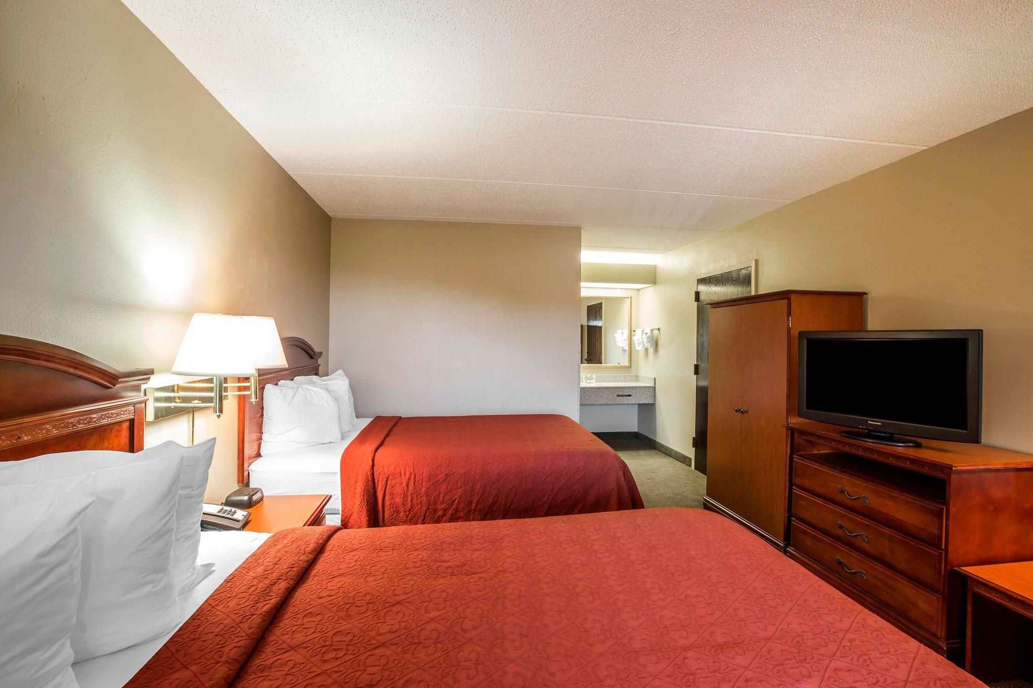 Quality Inn Airport - Southeast Irondale Екстериор снимка