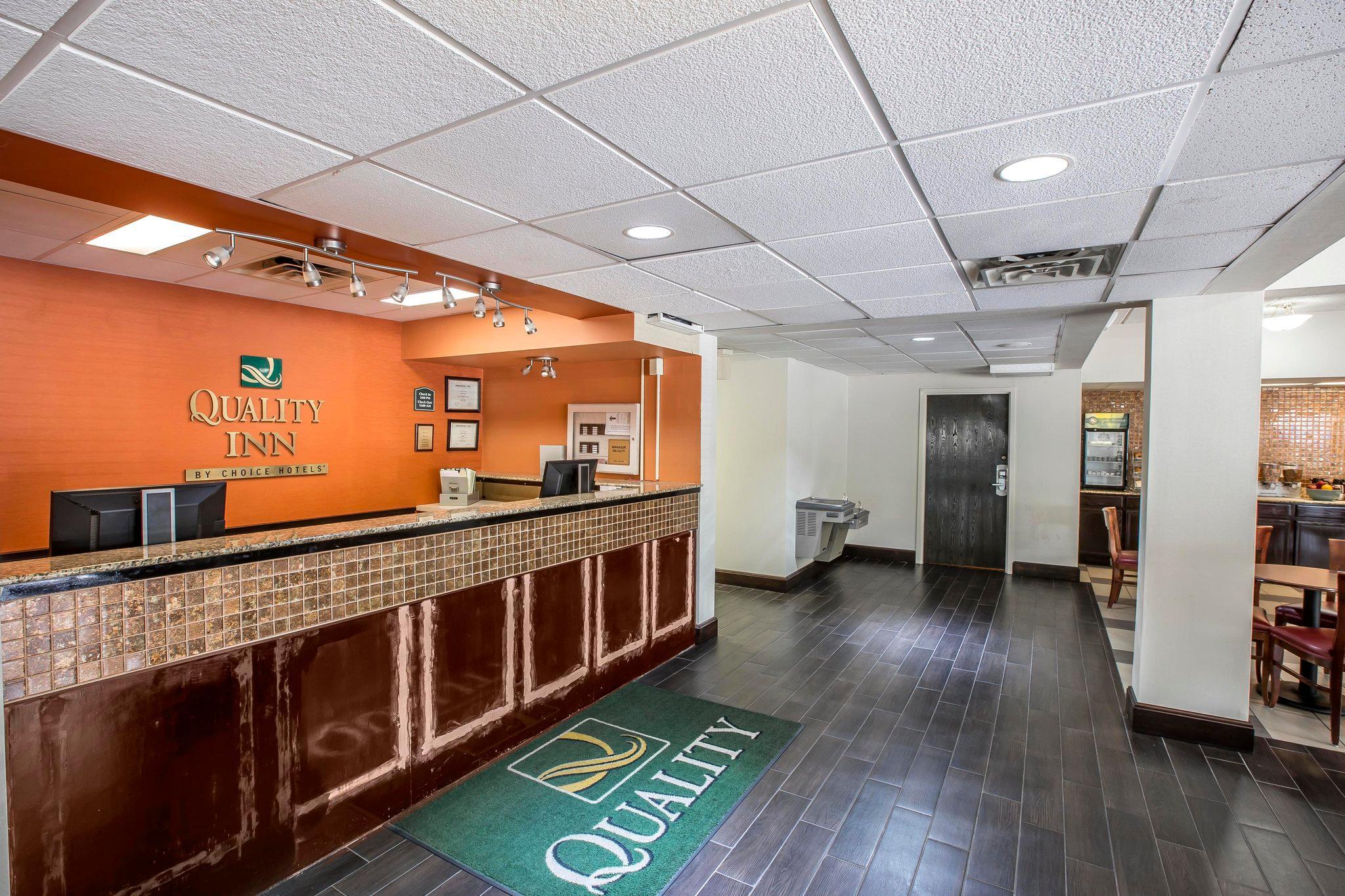 Quality Inn Airport - Southeast Irondale Екстериор снимка